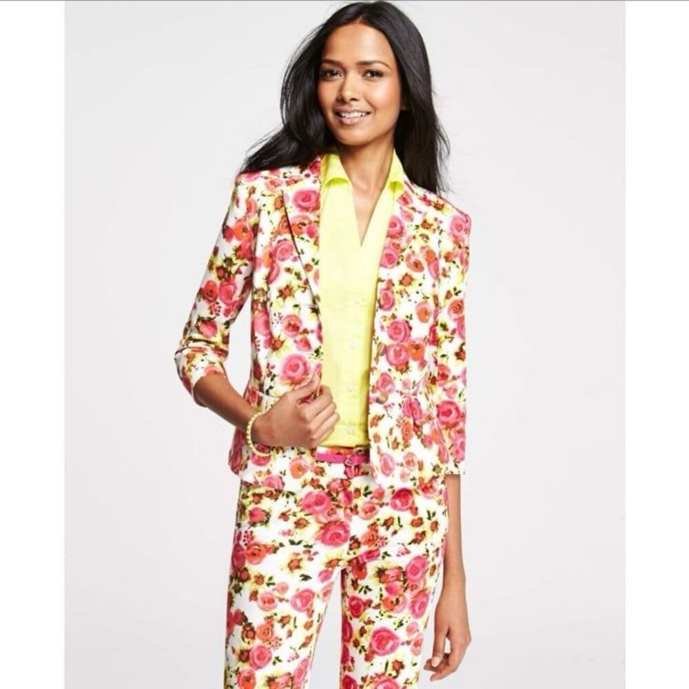 NWT Ann Taylor Pastel Blooms Floral Print Stretch Blazer Jacket Size 6